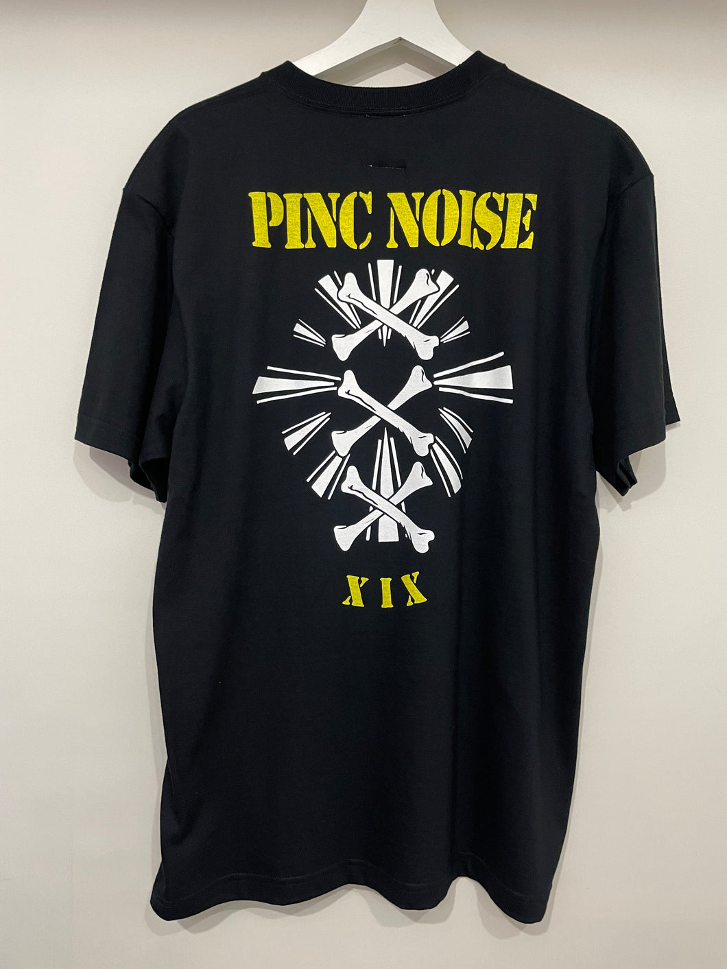 pinc noise BONE NOISE Tee